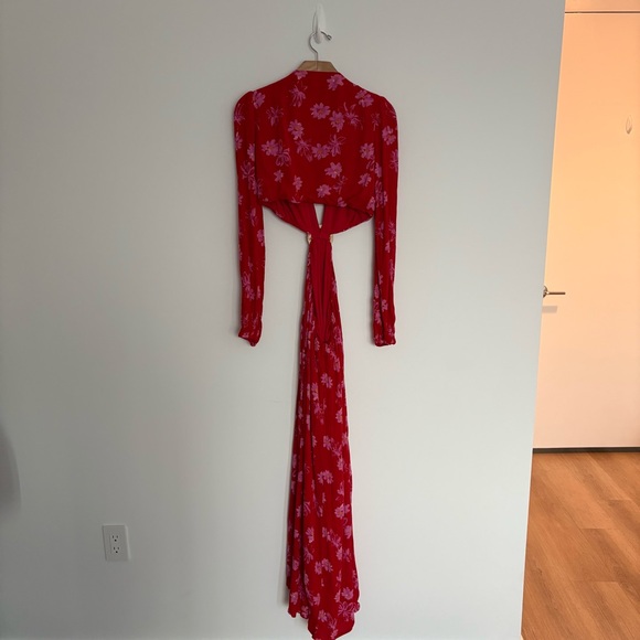 WAYF Womens Maxi Dress Size XS Red Pink Floral Long Sleeve Cutout Deep V - Picture 8 of 10